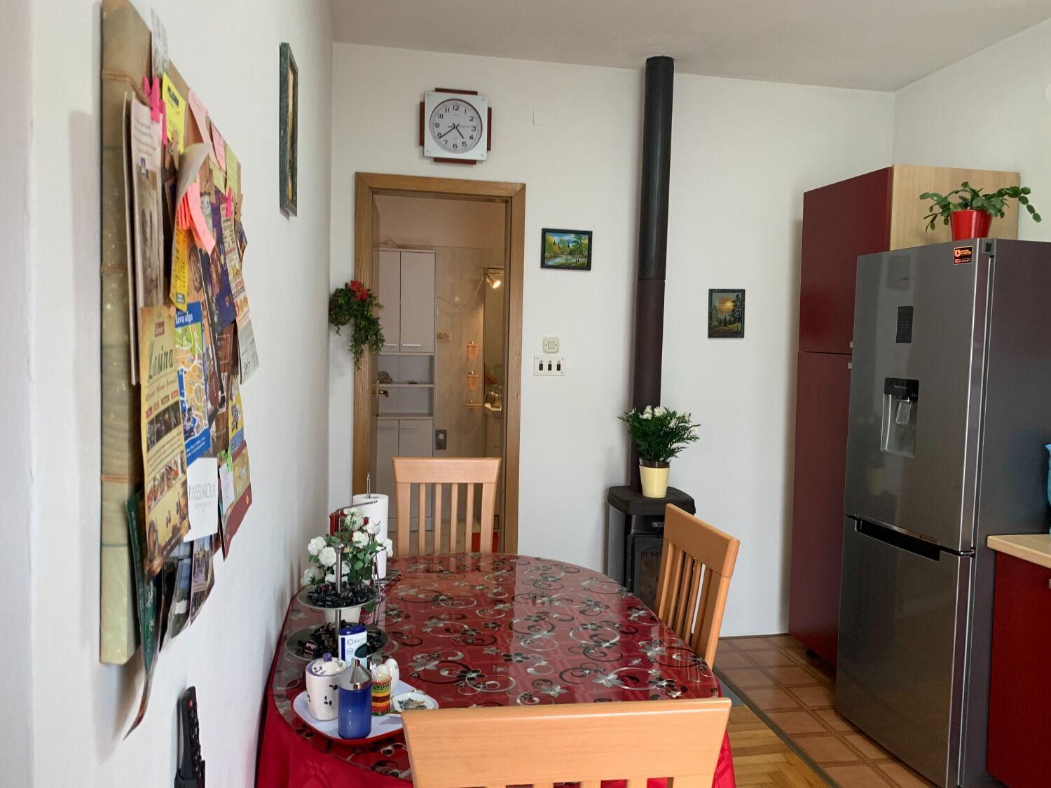 Apartma Tomi